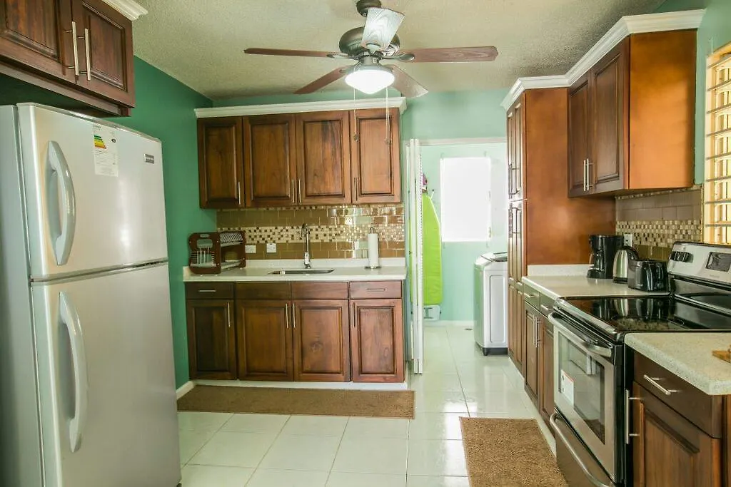 Guest Apartment At Halifax Kingston